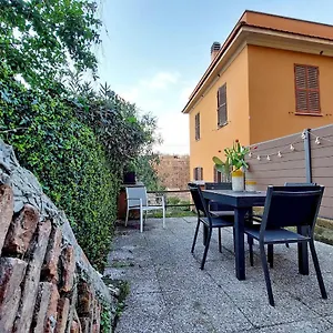 4bnb-cozy-vatican-loft-with-terrace.it-romehotels.com/